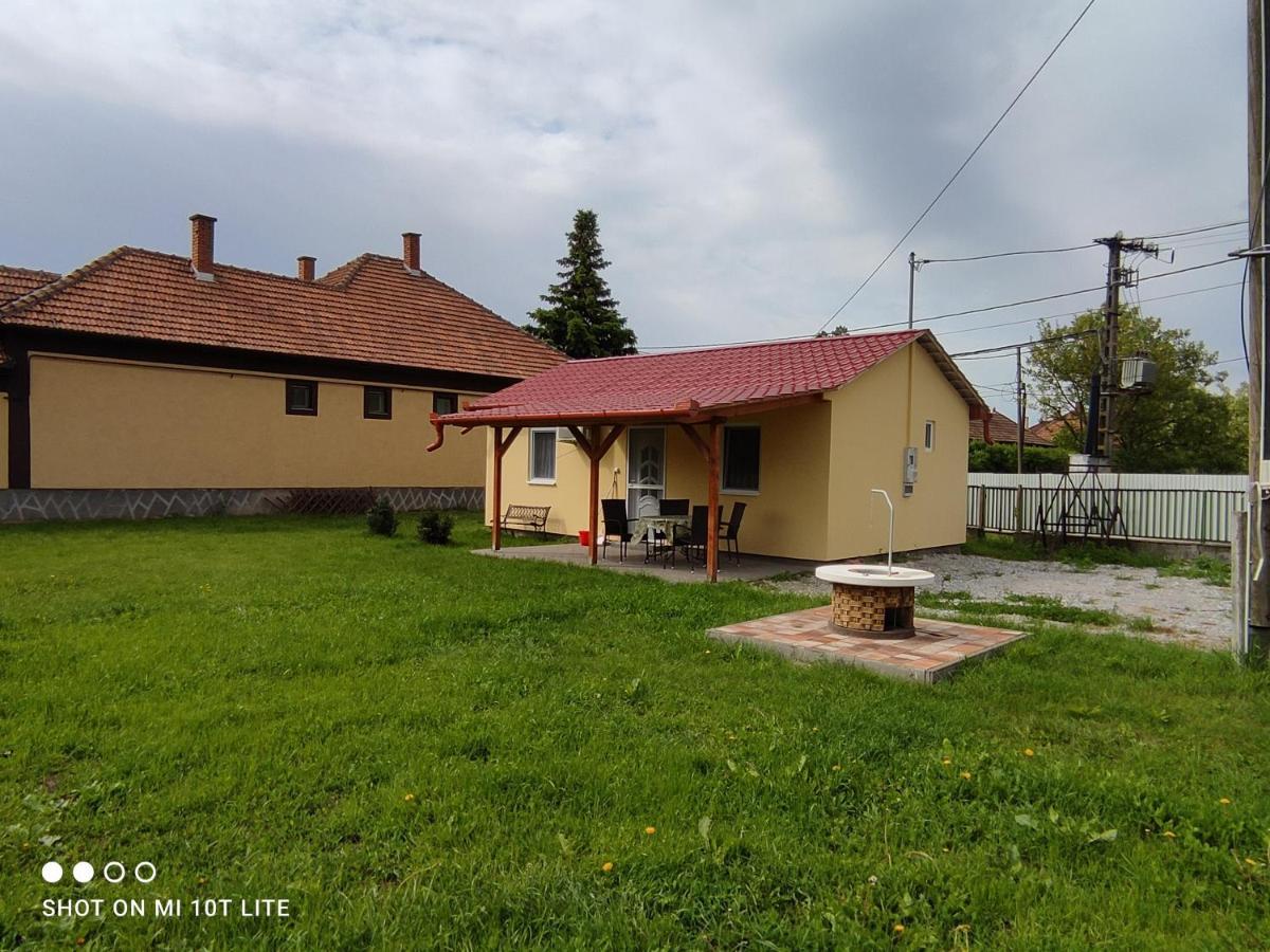 Ferienwohnung Rakoczi Vendeghaz Poroszló Exterior foto